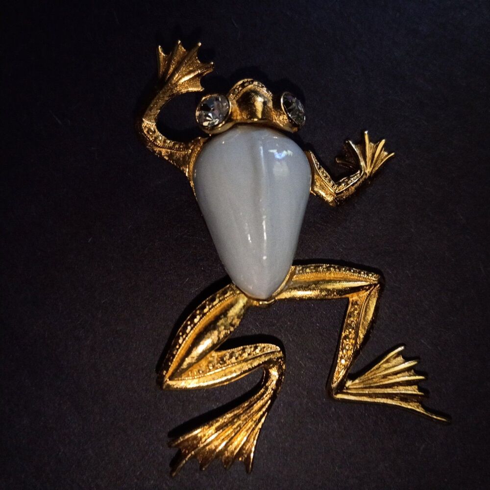 Trifari Frog Brooch Faux Pearl Belly Rhinestone Eyes Gold Tone Figural Large